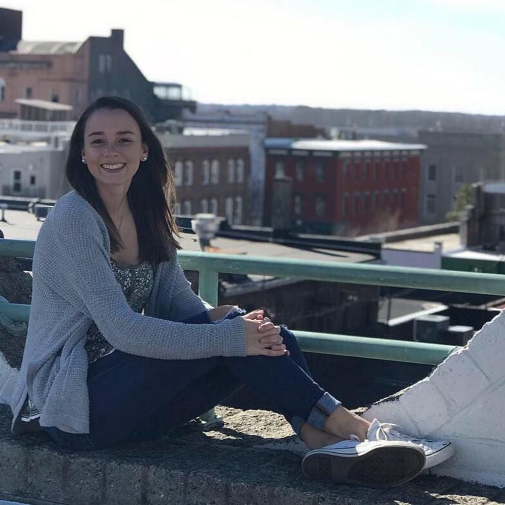 Meet your Posher, Becca